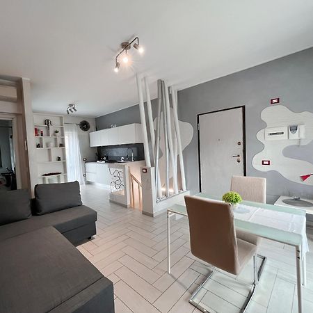 Oasi Holiday Anagnina Roma Exterior foto